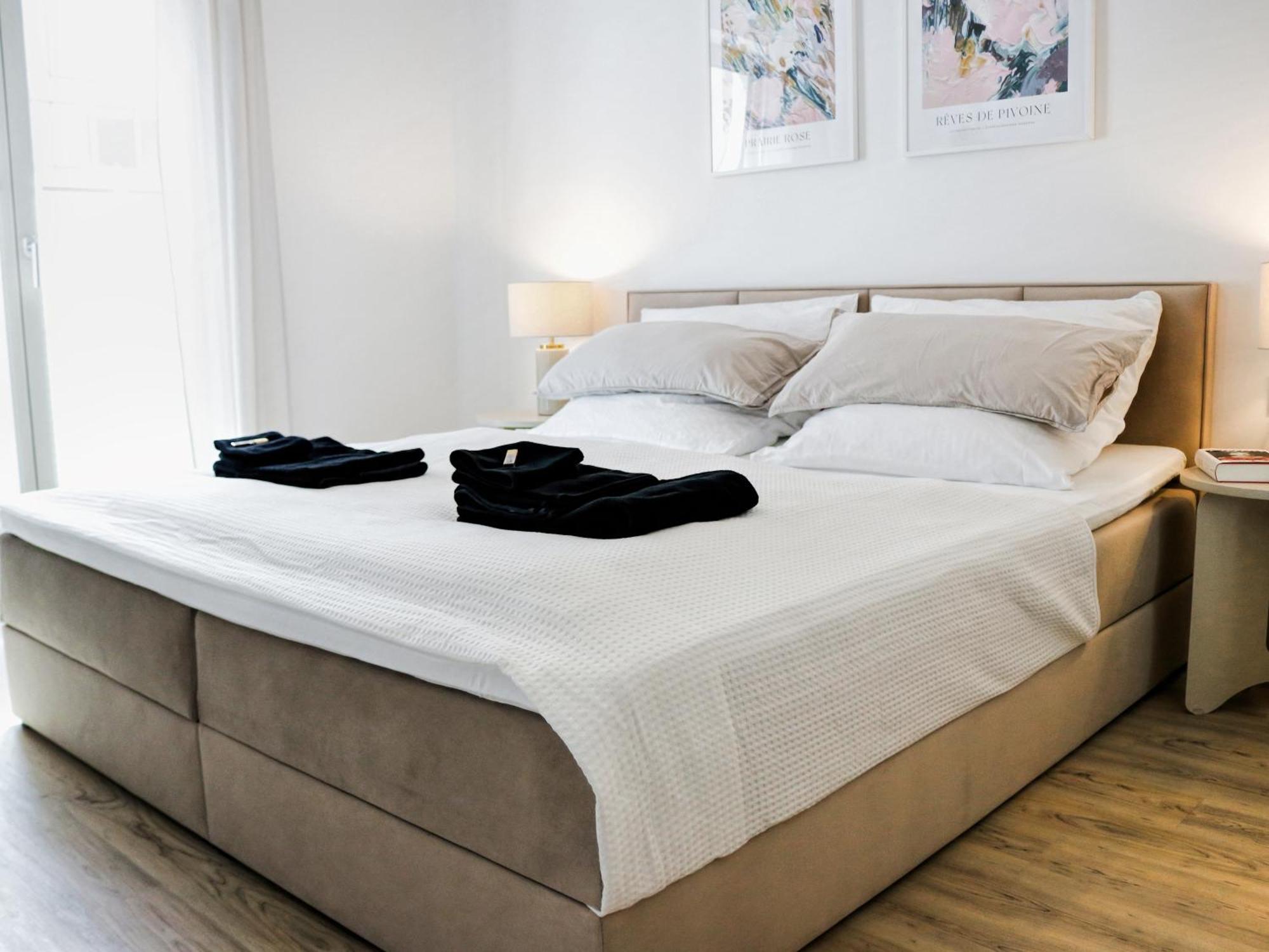 Lightplace • Design • Boxspring • Balkon • 2 Smart Tv •Innenstadt Braunschweig Kültér fotó